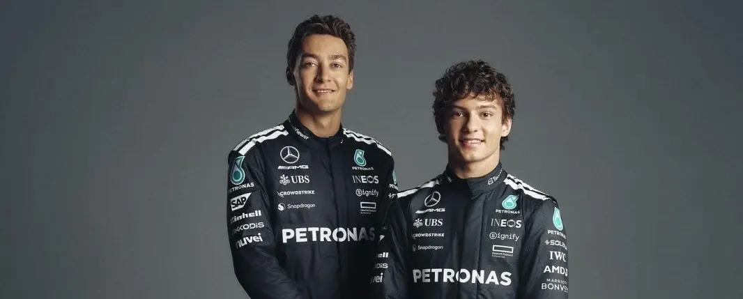 Mercedes silver arrow F1 car with George Russell